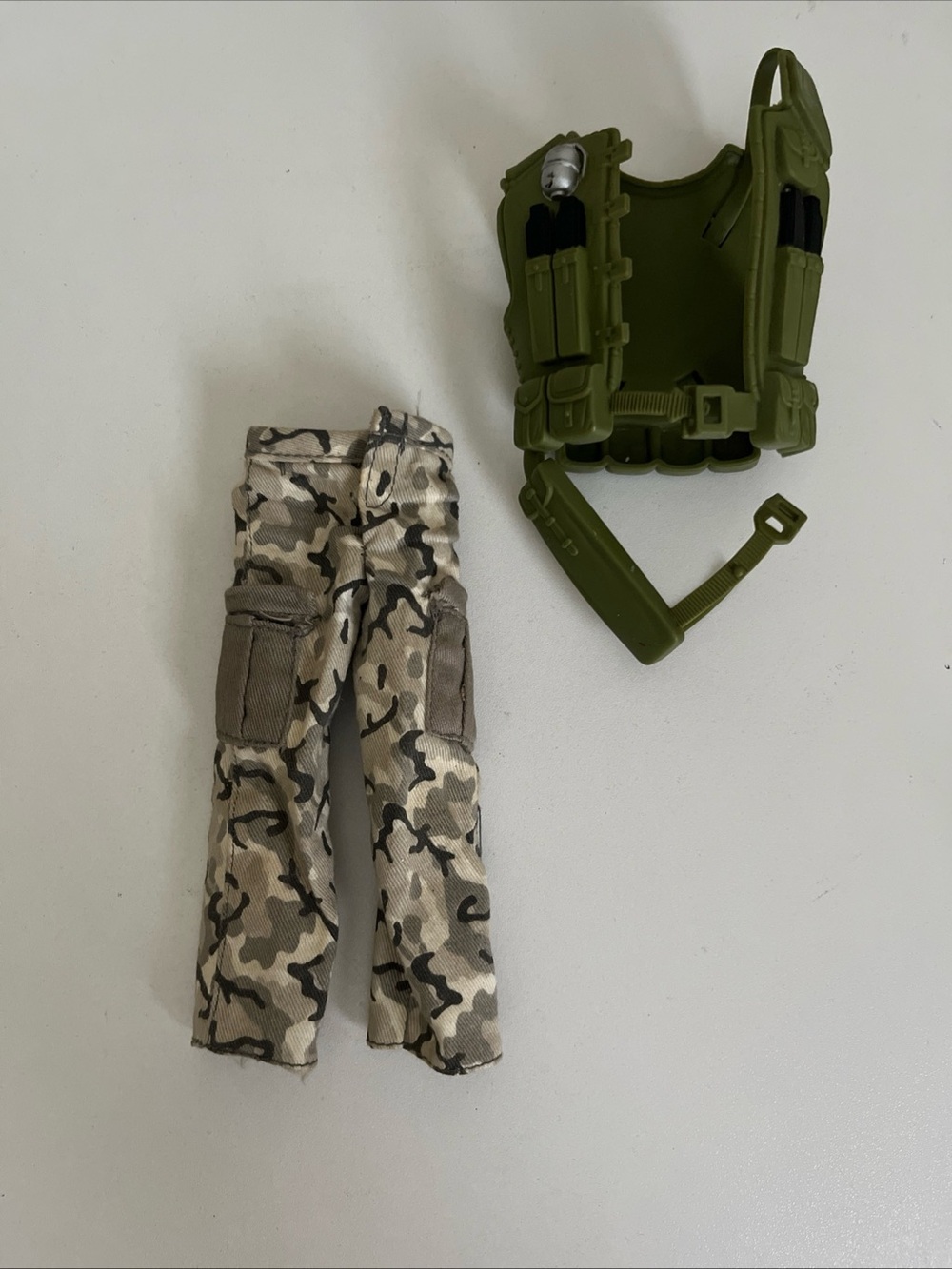 GI Joe Tactical Vest Olive Green & Brown Camo Pants 2 Piece